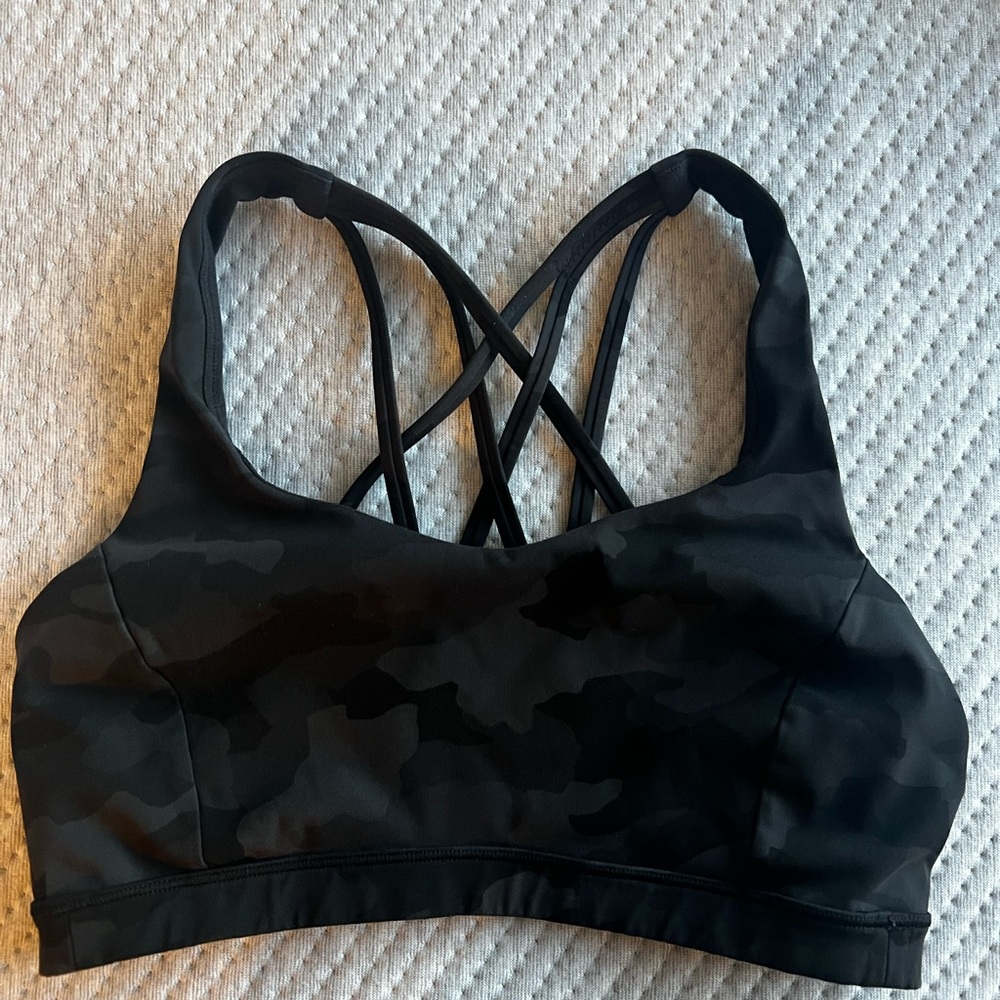 Lululemon Free To Be Bra
